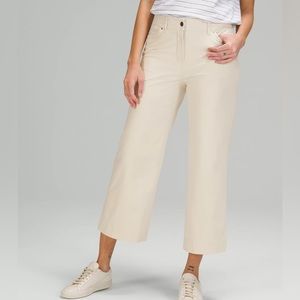City Sleek 5 Pocket Wide-Leg High Rise 7/8 Length Pant
Color:White Opal Size: 32
